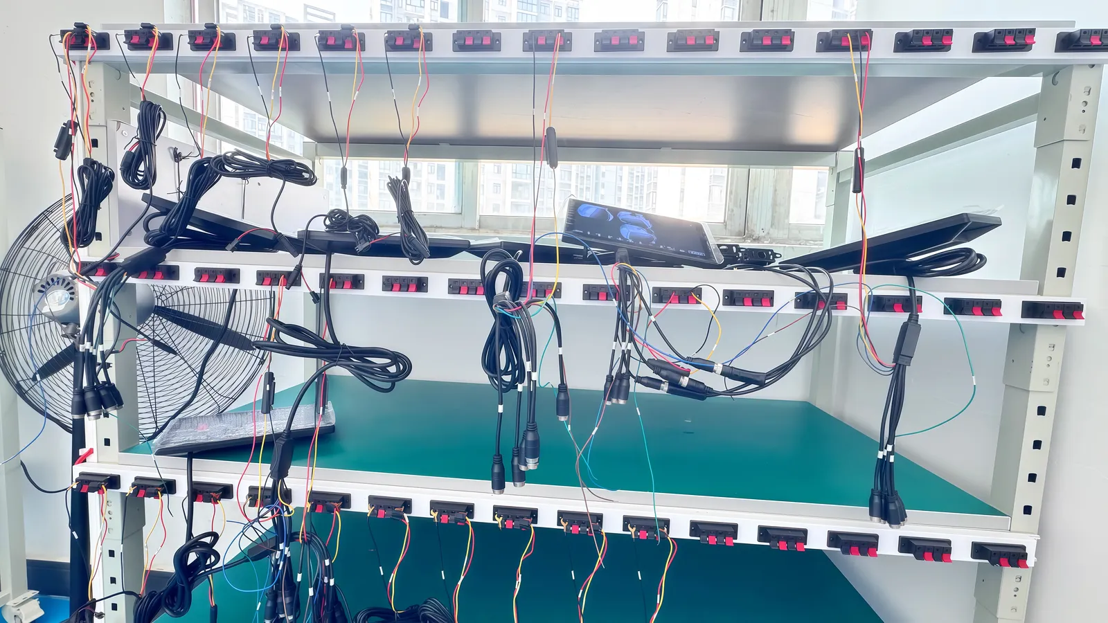 Powered burn-in and performance testing at the YUNTOR factory